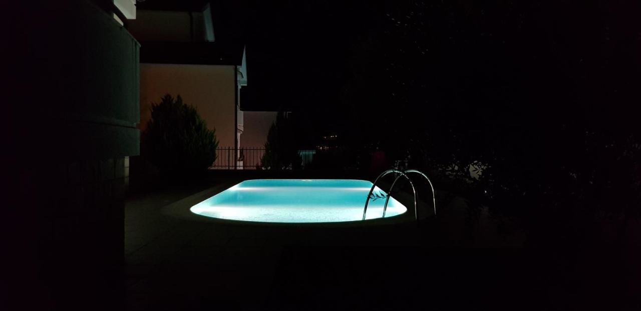 Апартаменты Porto Bello Gold (See view & Swimming pool) Баошичи-17